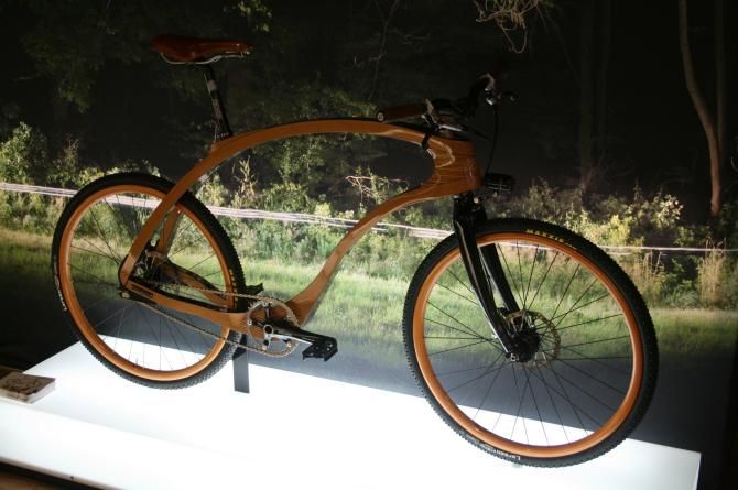 Who needs a seat tube when you've got wood?