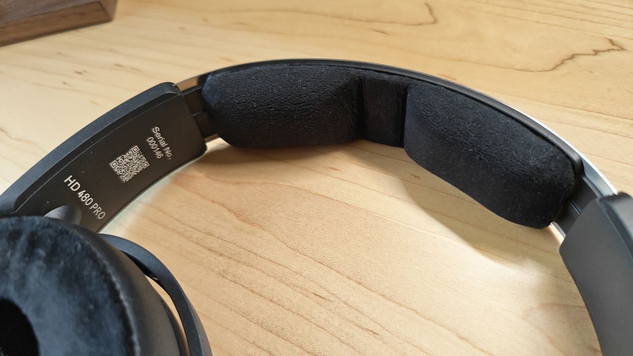 Photos of the Sennheiser 480 Pro on a light wood table top.