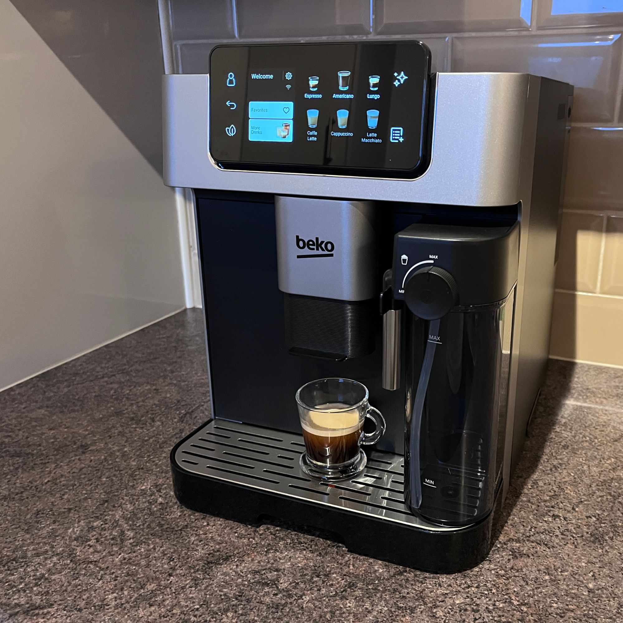 Beko Caffe Experto Series CE7500+ espresso