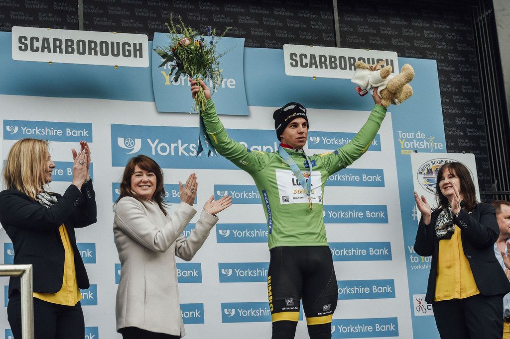 Dylan Groenewegen celebrates victory in the points classification