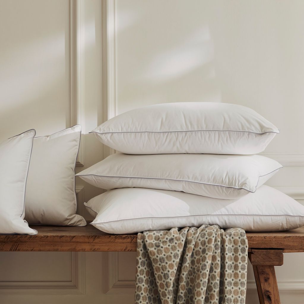 How to choose a pillow: three sleep experts explain all | Ideal Home