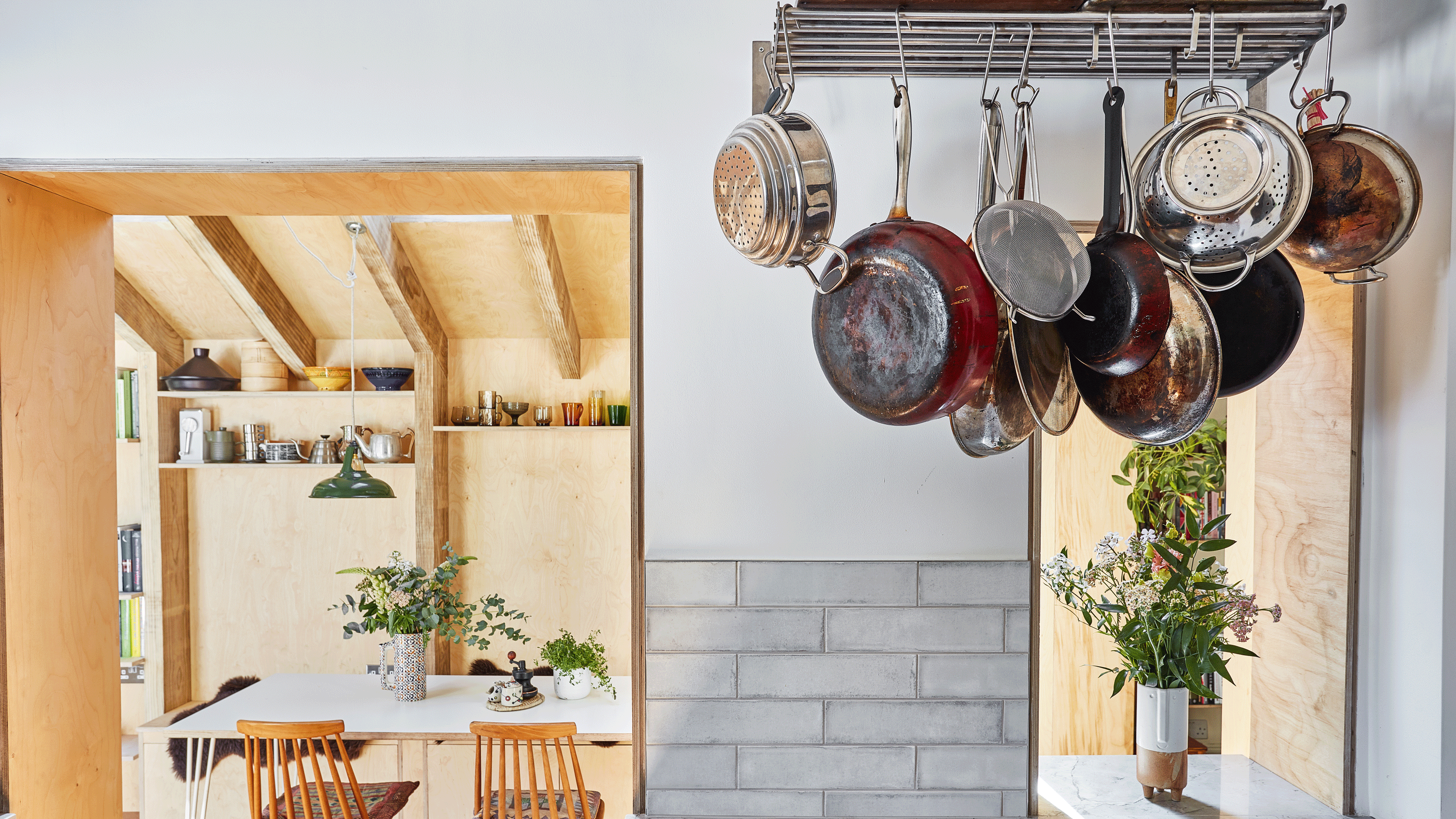 Hanging pot storage in kitchen 