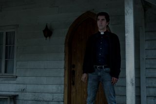 MIDNIGHT MASS (L to R) HAMISH LINKLATER as FATHER PAUL in episode 106 of MIDNIGHT MASS