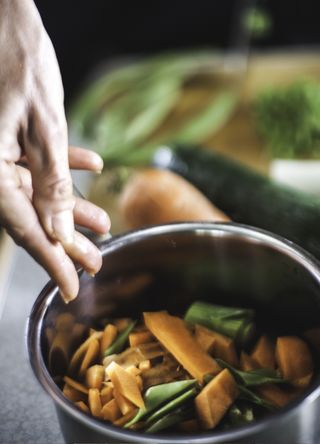 making vegetable stock