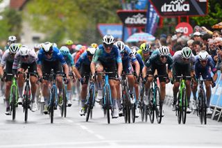 Stage 2 - Itzulia Basque Country: Paul Lapeira wins slippery sprint in rain on stage 2
