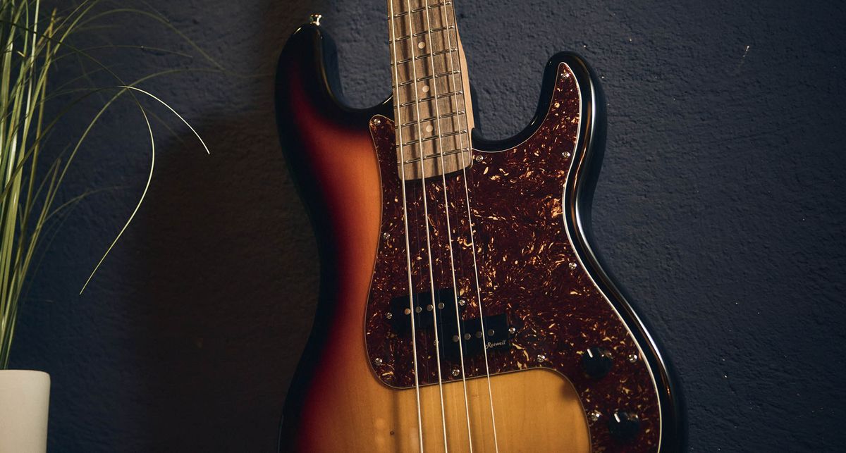 Harley Benton Vintage Series PB-62: the entry-level bass guitars draw inspiration from vintage Fender and feature a single split-coil pickup.