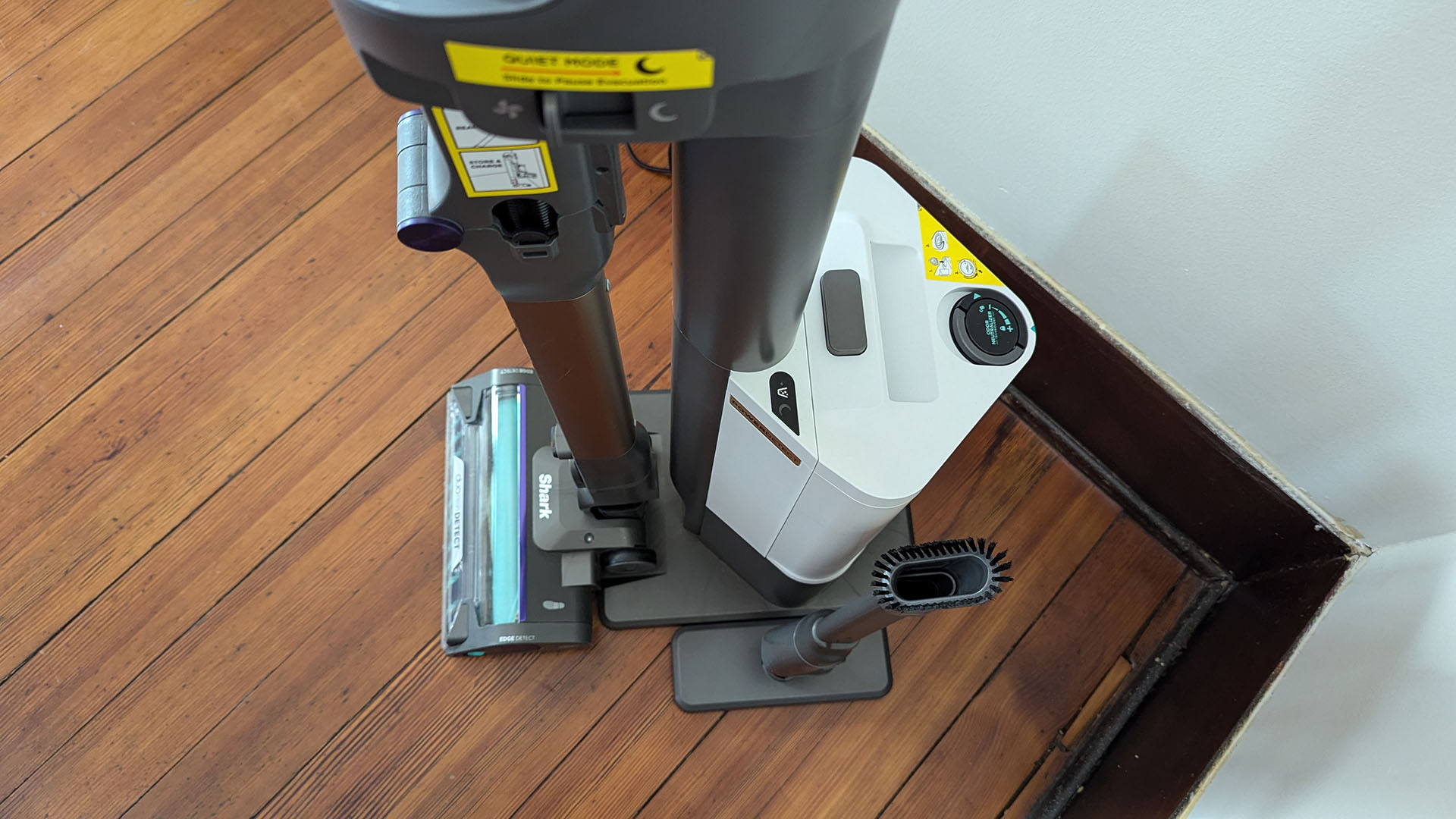 Shark PowerDetect Cordless vacuum cleaner