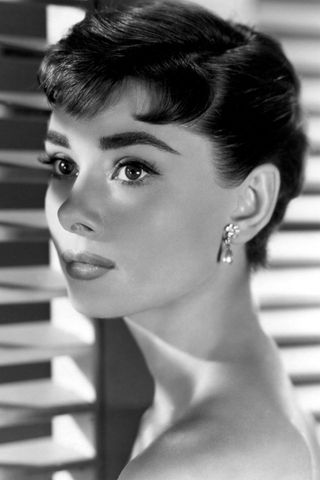 Audrey Hepburn in Sabrina (1954)