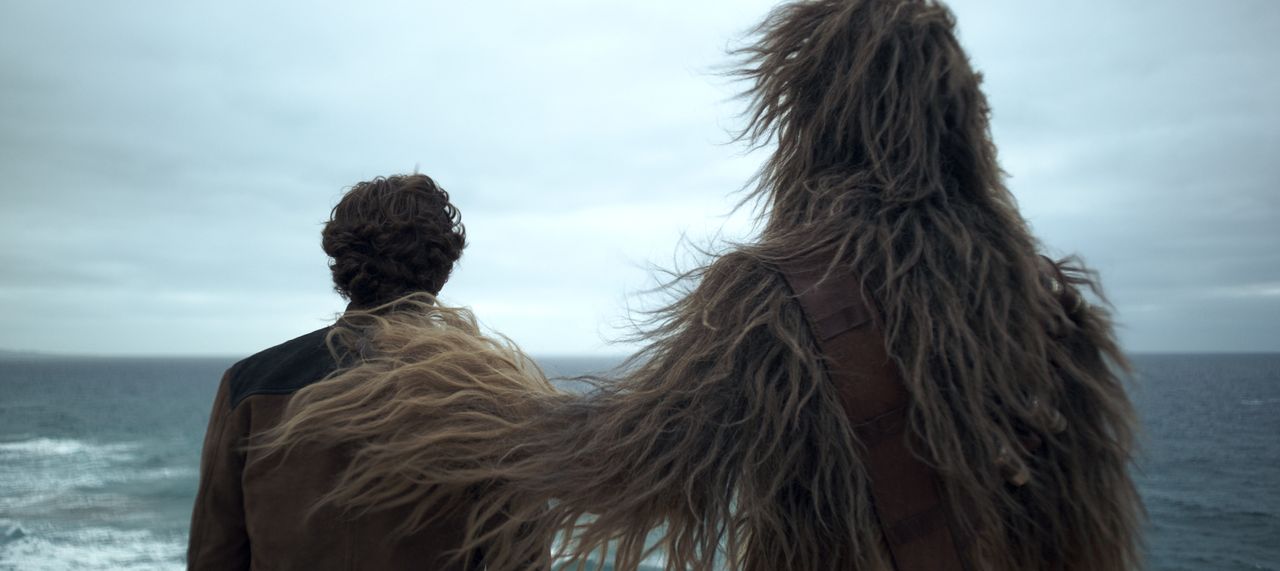 Alden Ehrenreich and Joonas Suotamo.