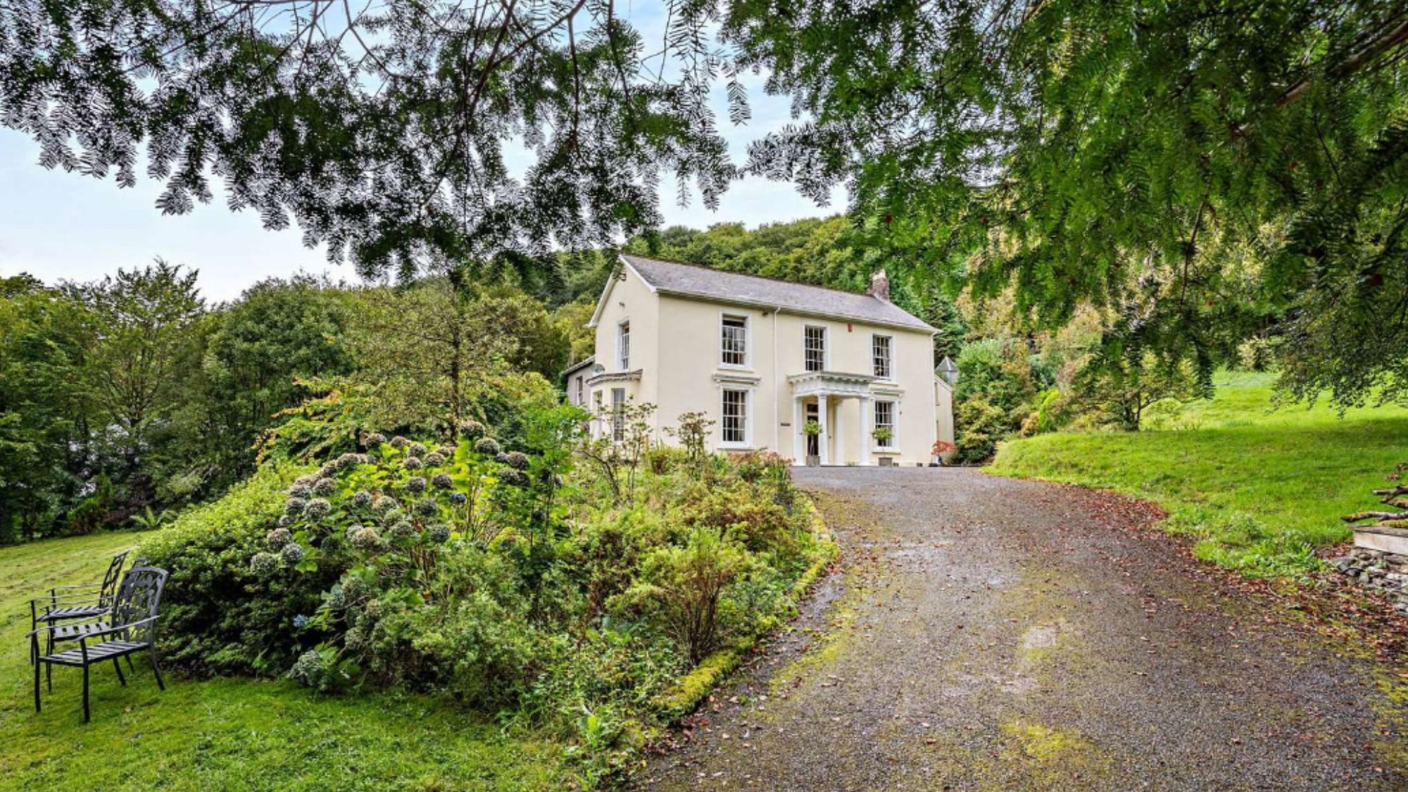 Allt-y-Cham Drive, Pontardawe, Swansea