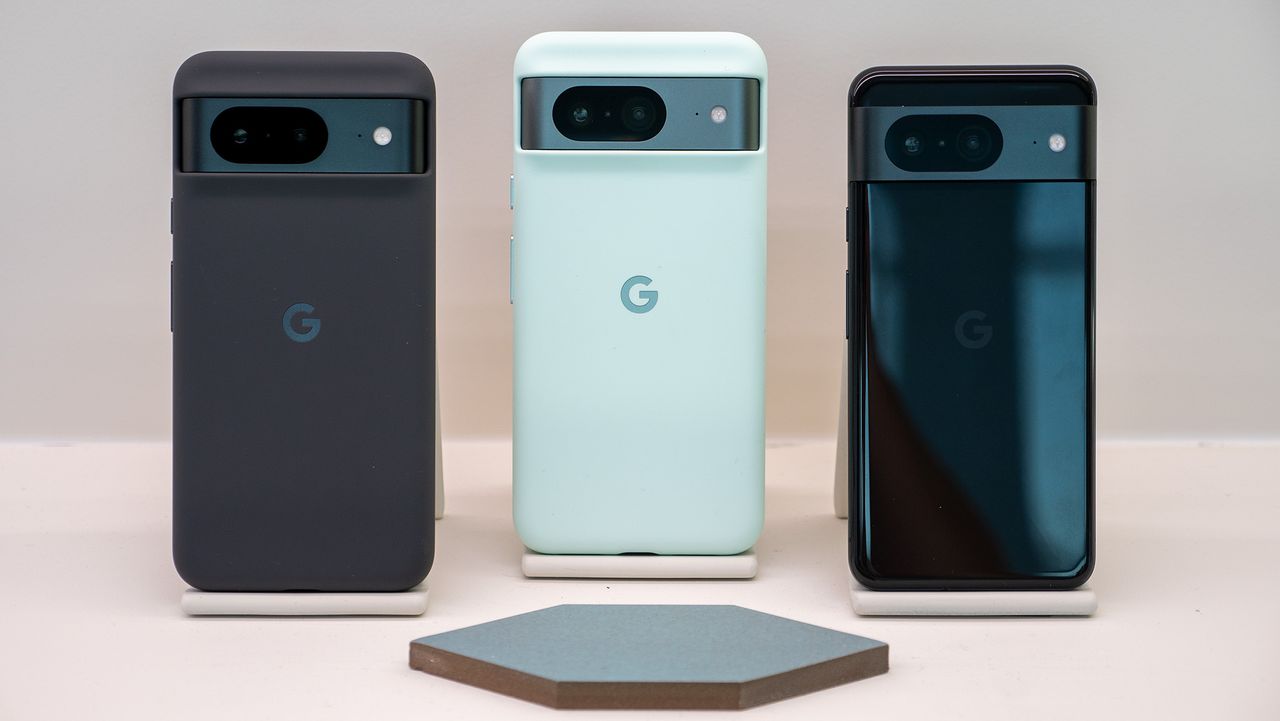 Hands-on with the Google Pixel 8