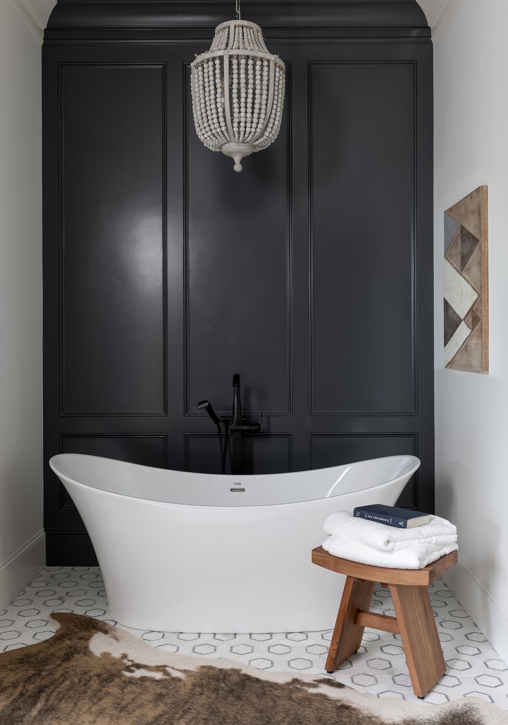 12 interior designer-approved ideas for decorating with black accents | Livingetc