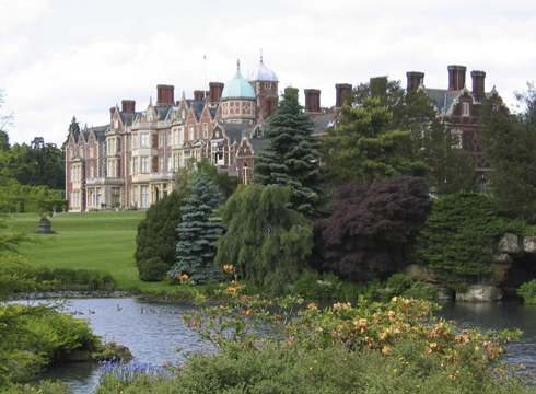 Sandringham_House_garden.jpg