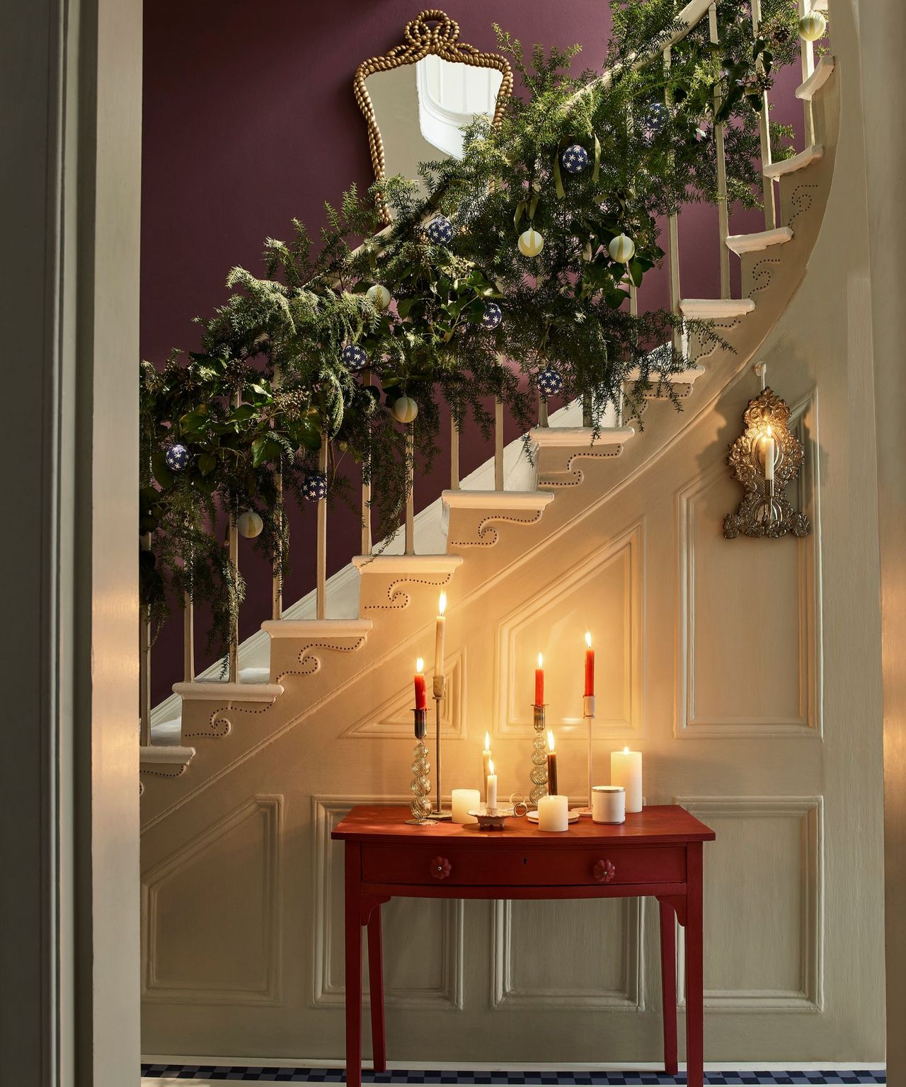 Christmas hallway decorations 20 ideas for entryways and more Homes