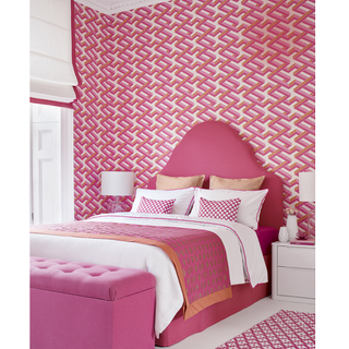 bedroom decorate with hot pink and orange