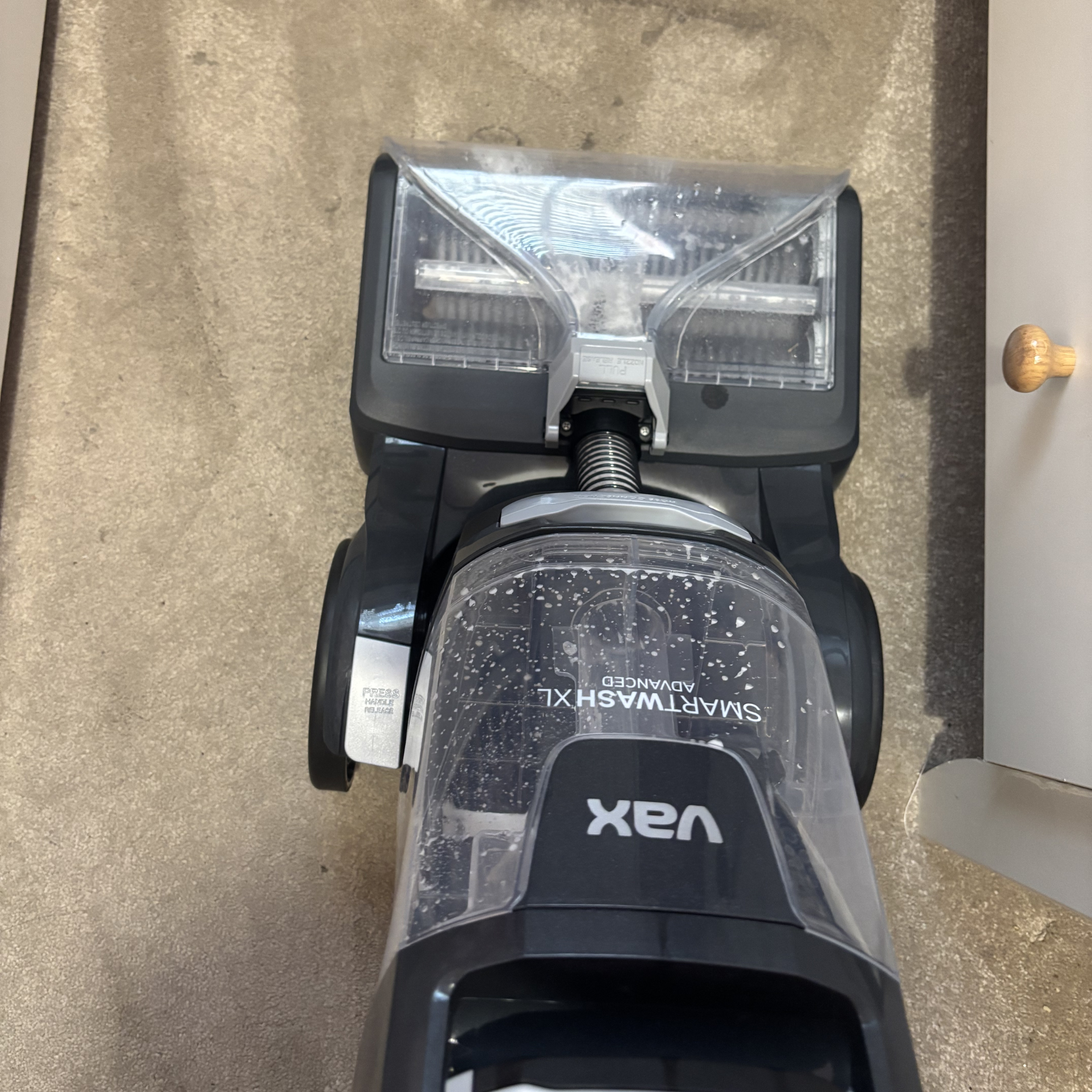 VAX Platinum SmartWash XL Advanced cleaning carpet
