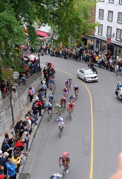Cote de la Montagne climb as viewed from a walkway