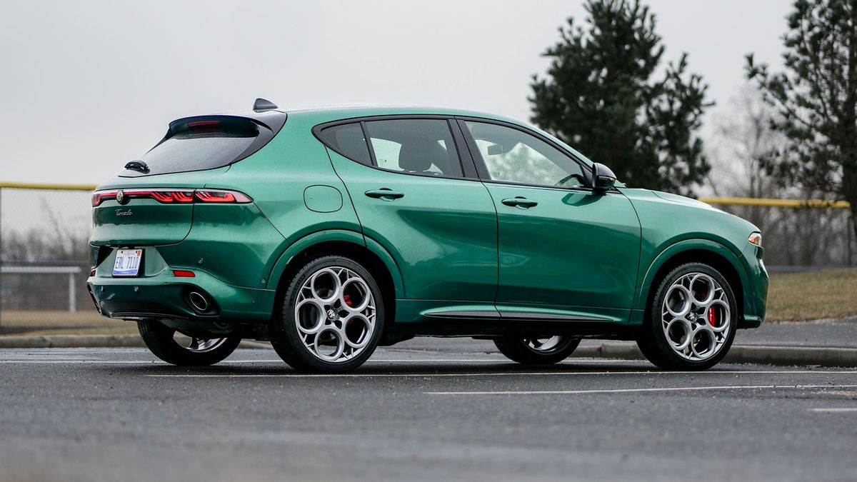 2024 Alfa Romeo Tonale Speciale test drive review.