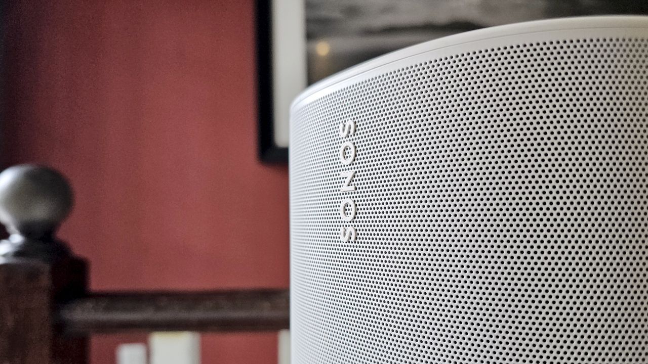 Someone made a smart Sonos touchscreen music controller for just $20 / £16