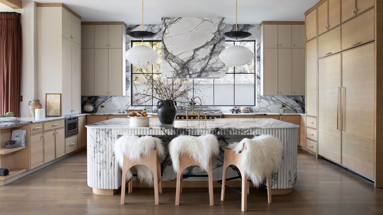 8 kitchen island trends interior designers are embracing Livingetc