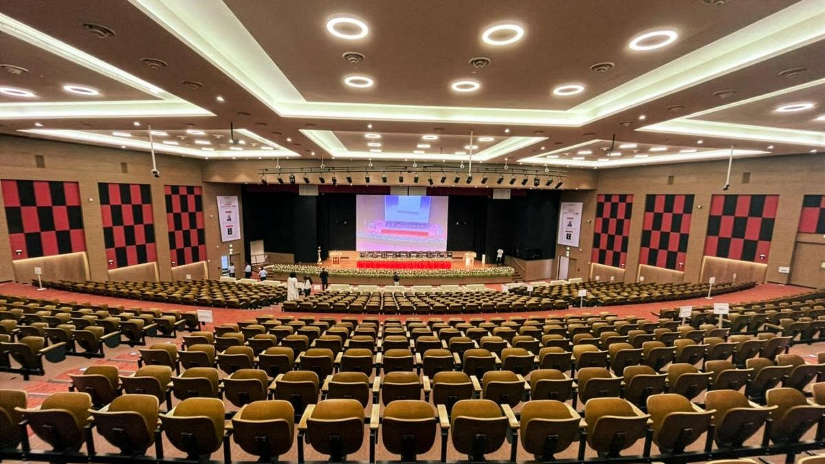 Renkus-Heinz C Series loudspeakers provide even coverage throughout the 1,100-seat auditorium pictured here. 