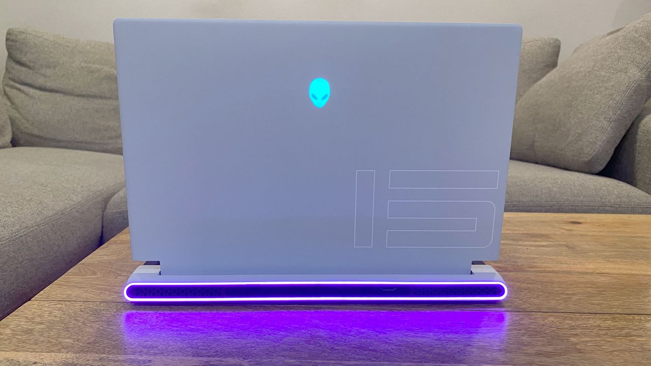 Alienware x15