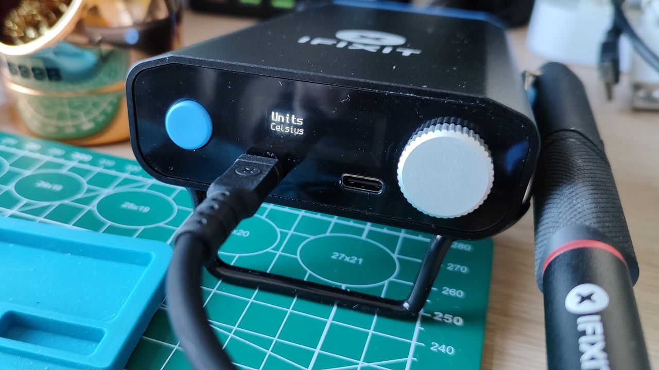Ifixit Portable Soldering Station