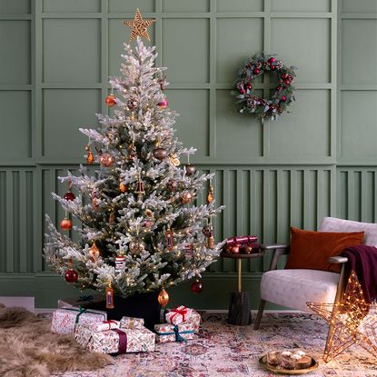 The John Lewis top Christmas tree look 2020 – discover how to recreate ...