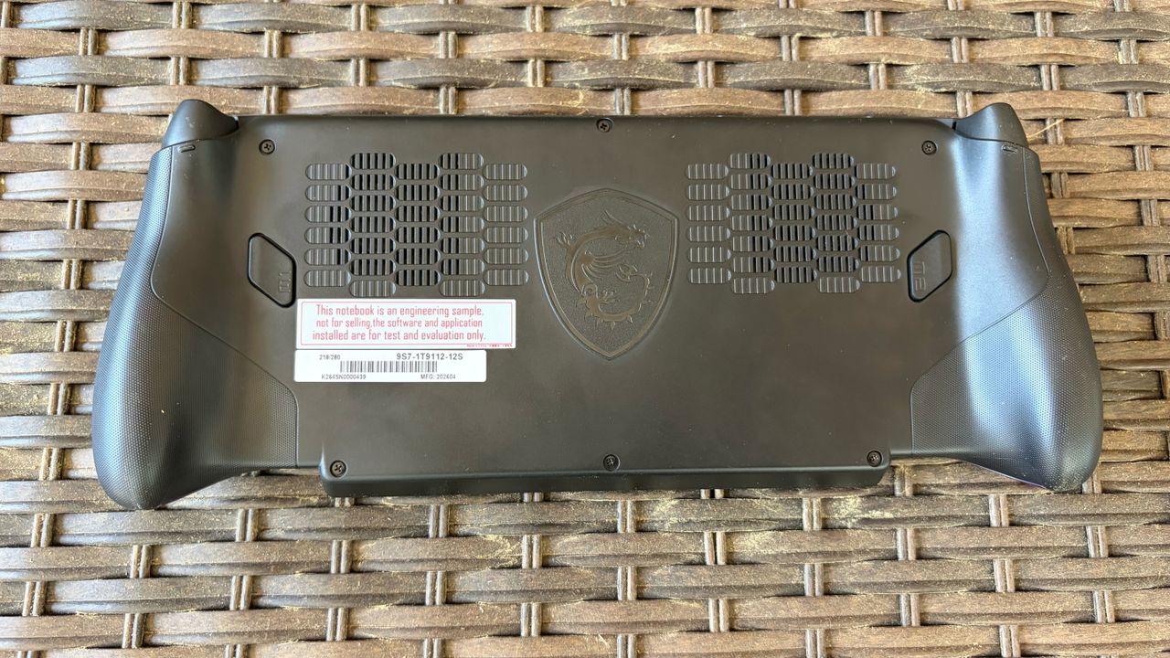 MSI Claw 8 EX AI+