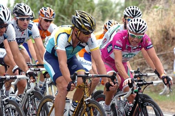 Lance Armstrong (Astana) and Danilo Di Luca (LPR Brakes) chat during stage 20.