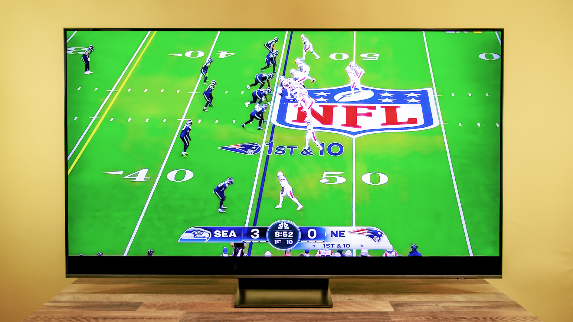 Samsung NEO QLED QN70F TV on a table