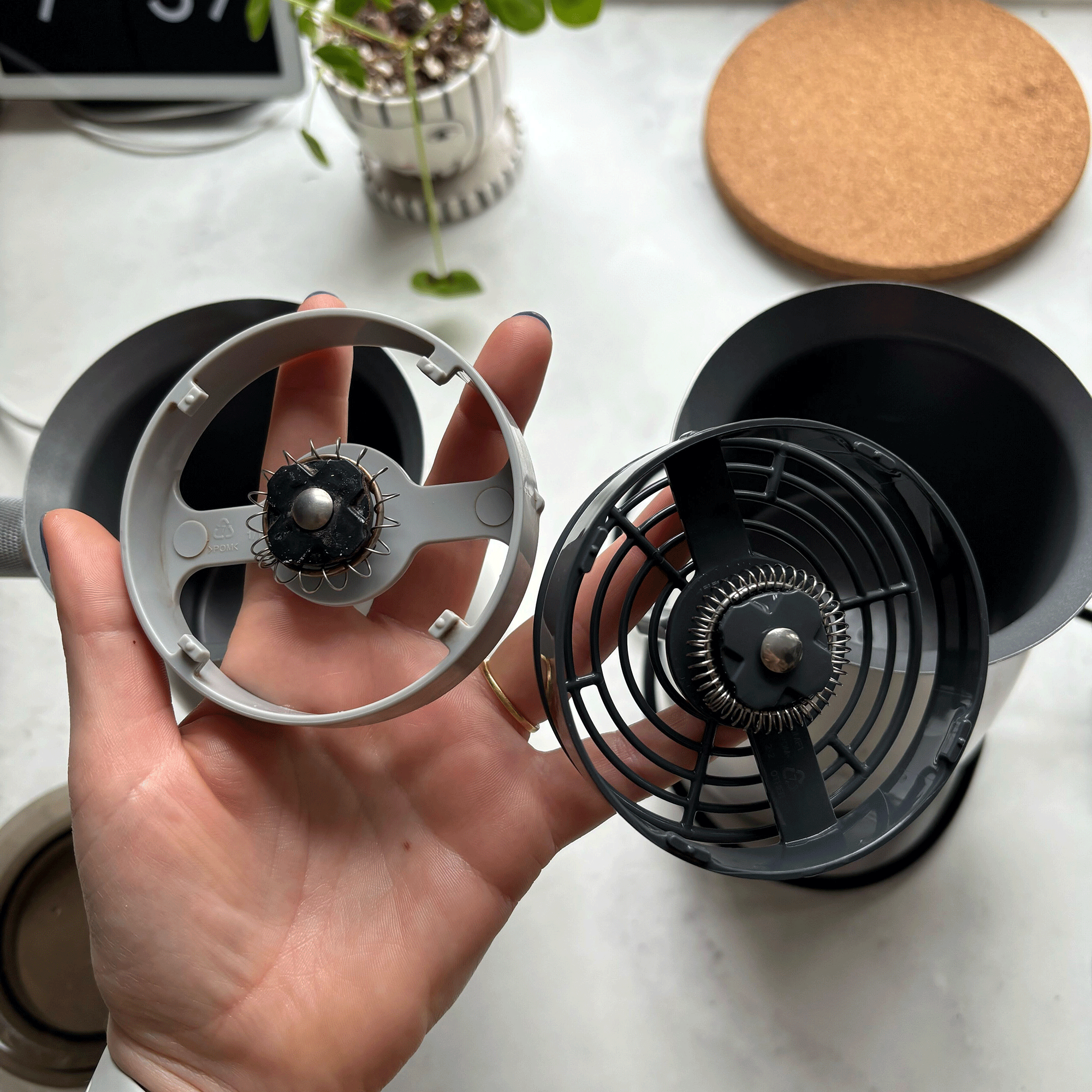 Magic whisk compared to velvetiser whisk