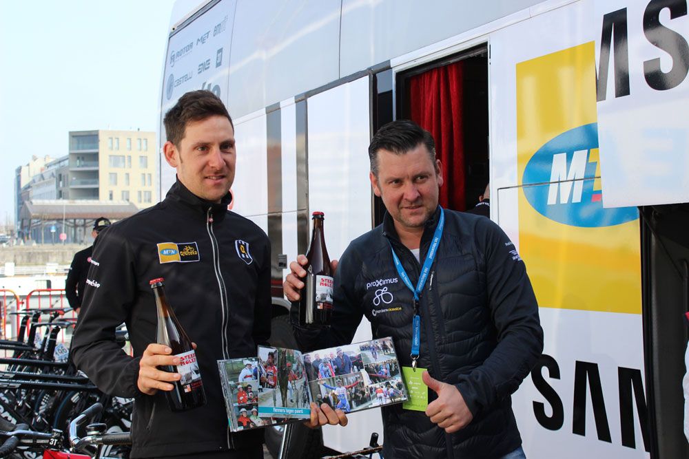 Matt Brammeier is finally awarded the beer he won at the Tour of Flanders
