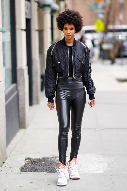 12 Vinyl legging outfit inspo ideas