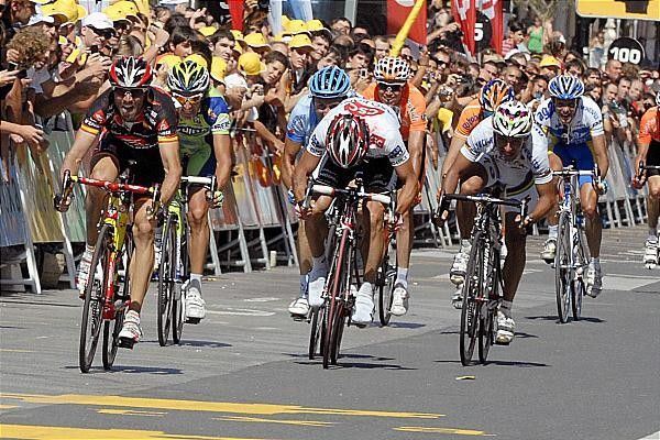 Valverde knows he has the race won.