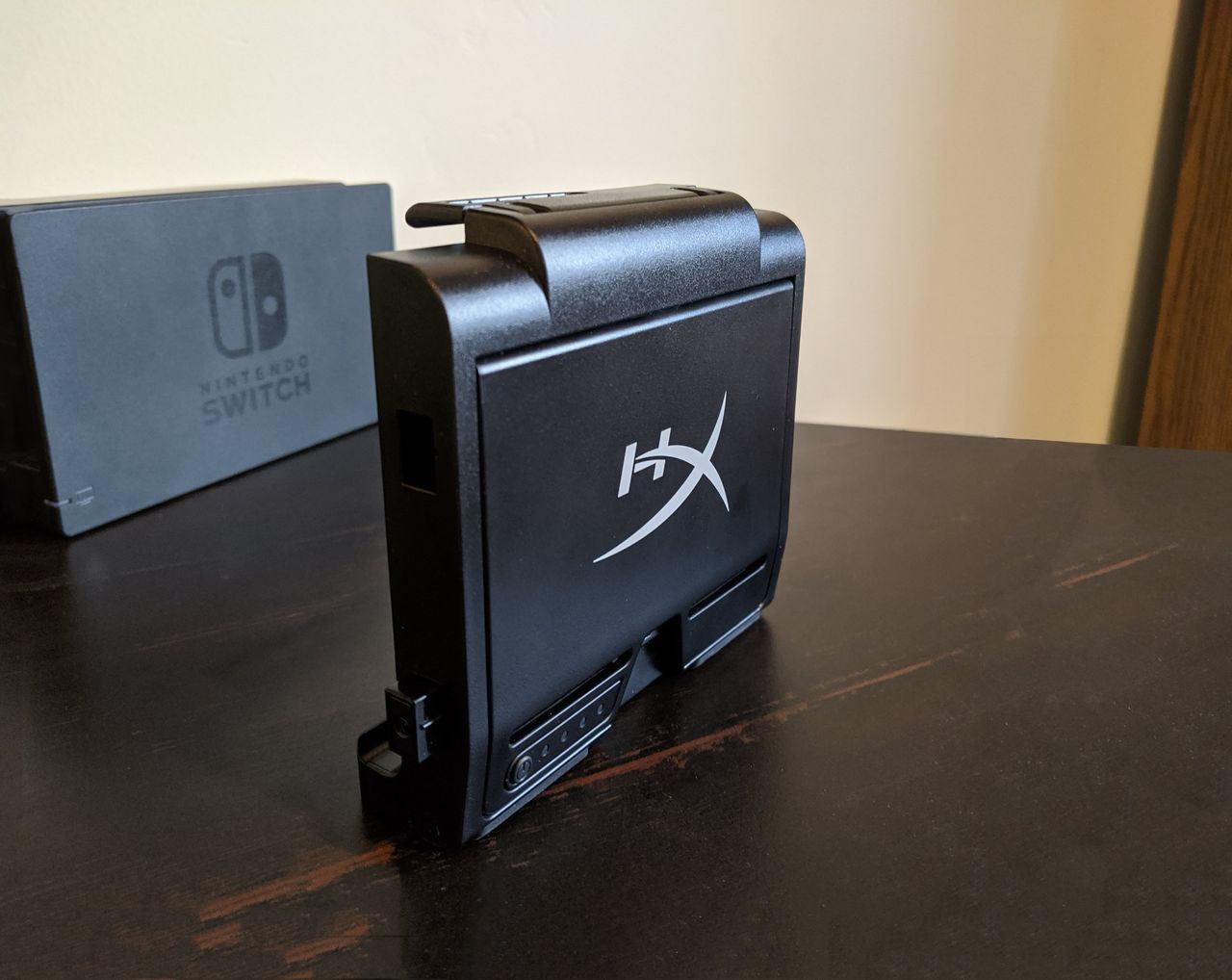 HyperX ChargePlay Clutch Switch battery case