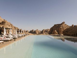 best outdoor hotel pools