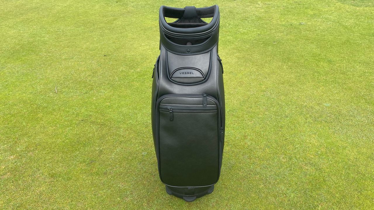 Photo of the White Vessel Prime 2.0 staff bag