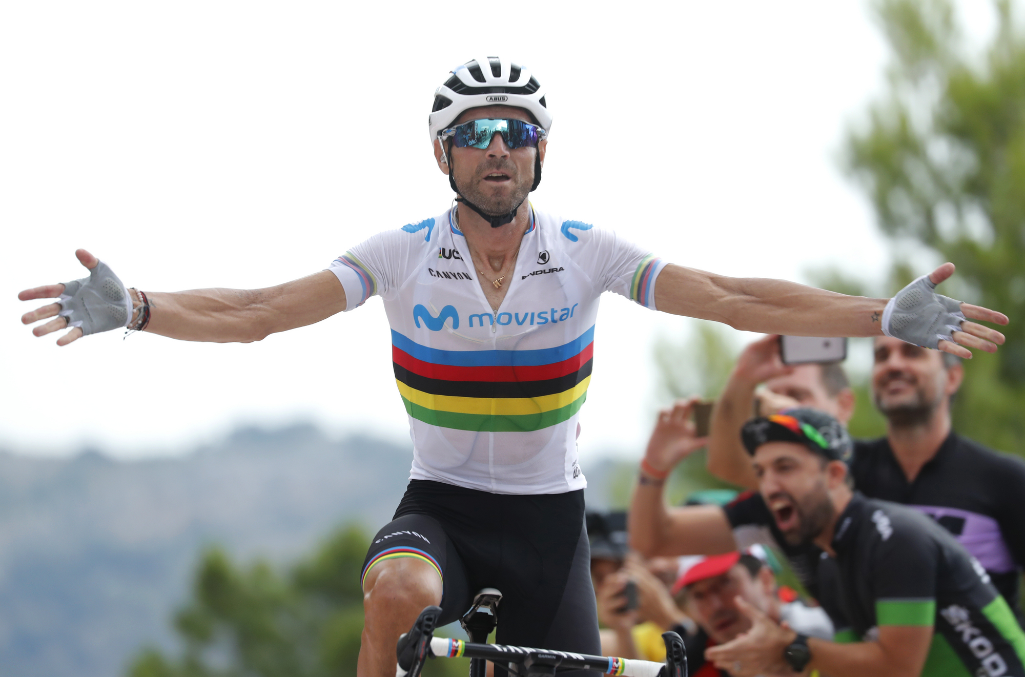 Valverde celebrates victory on stage 7 of the Vuelta a España.