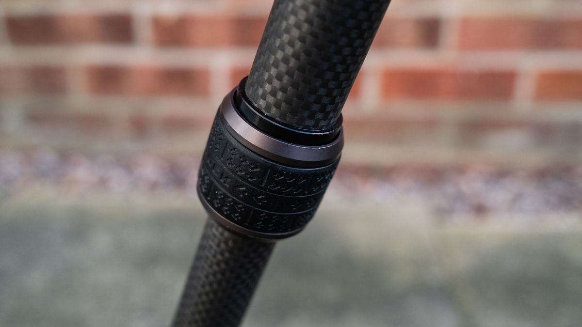 Vanguard VEO 3T+ 234CB travel tripod twisting leg lock