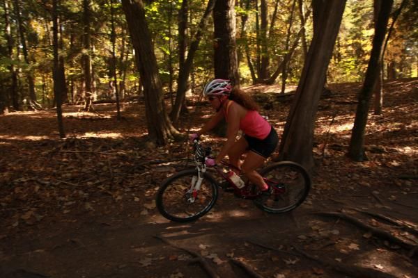 Fifth-place finisher Lori Sable in the singletrack.