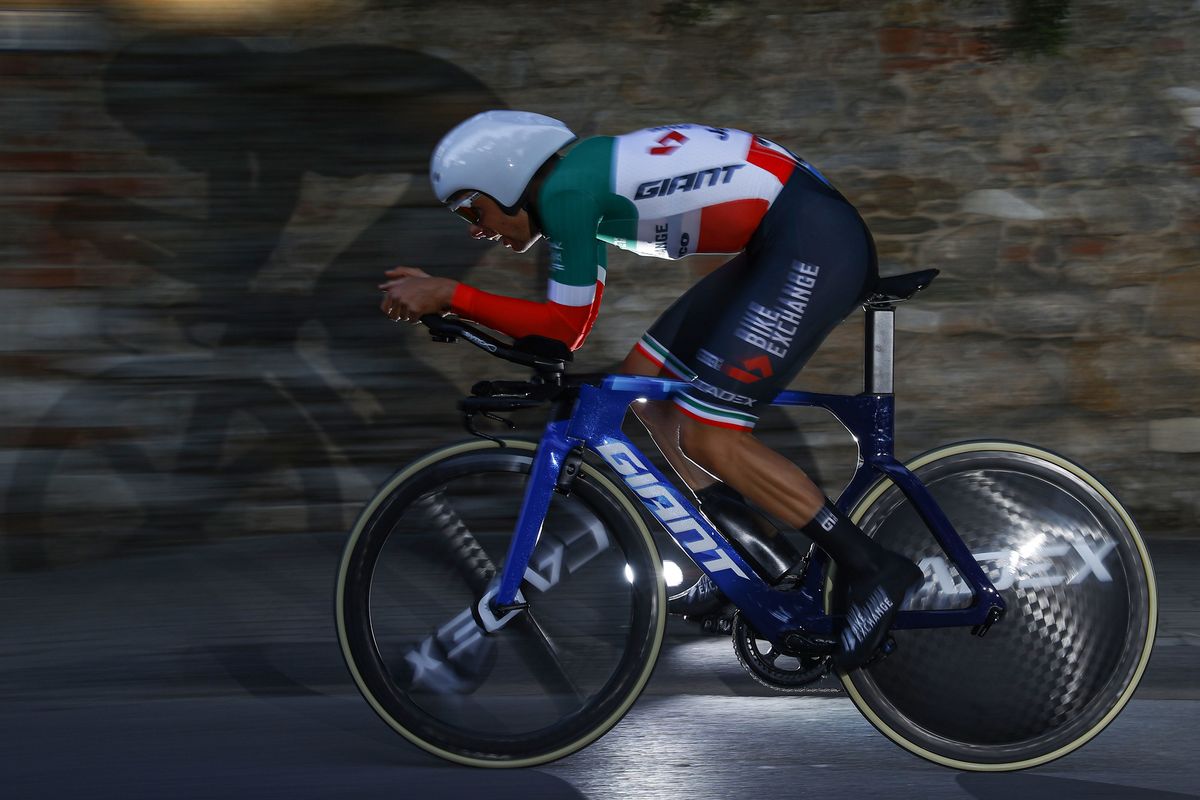 Tirreno Adriatico 2022 - 57th Edition - 1st stage Lido di Camaiore - Lido di Camaiore 13,9 km - 07/03/2022 - Matteo Sobrero (ITA - Team BikeExchange - Jayco) - photo Luca Bettini/SprintCyclingAgency&Acirc;&copy;2022