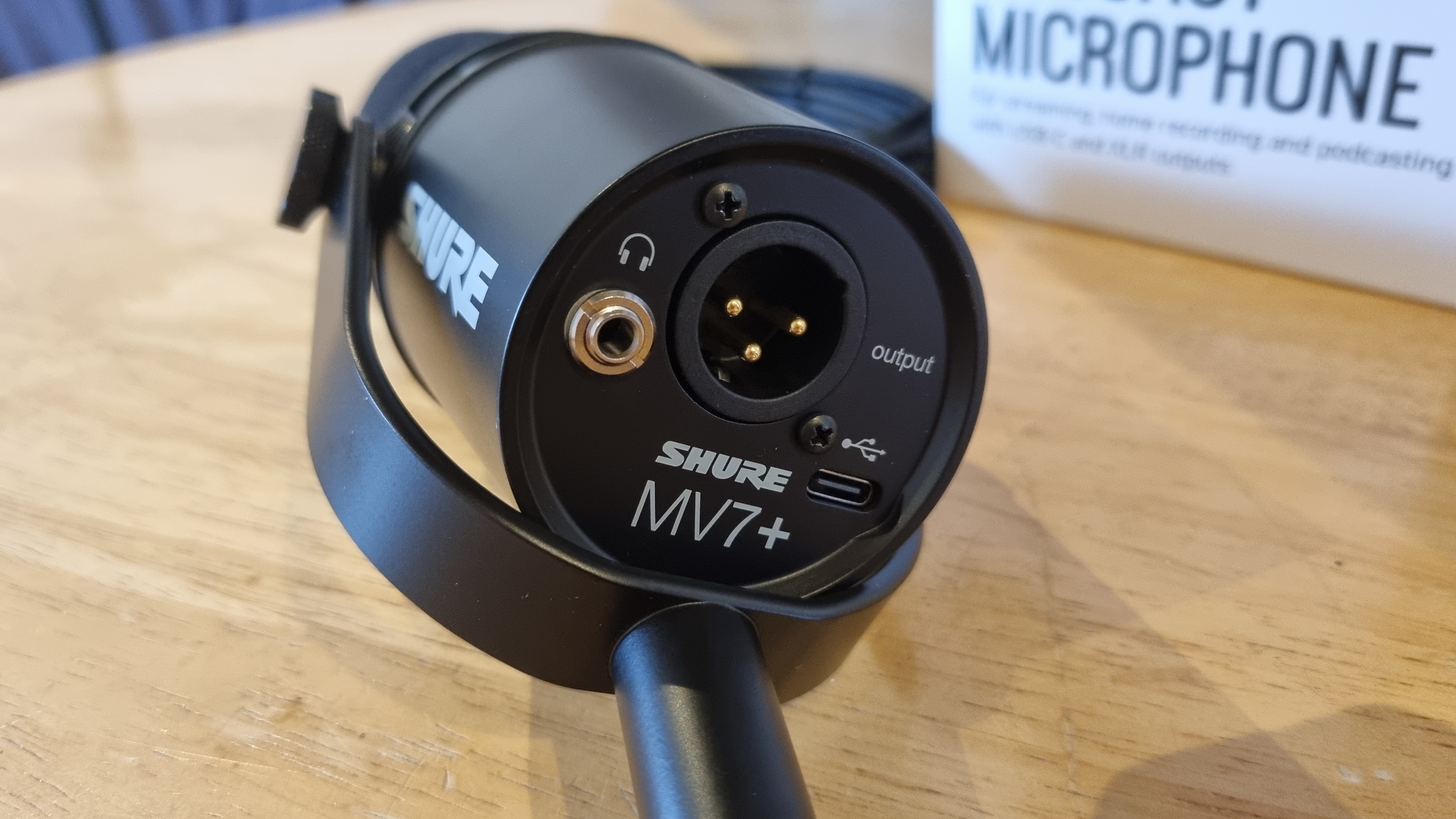 Revisión del micrófono para podcast Shure MV7+