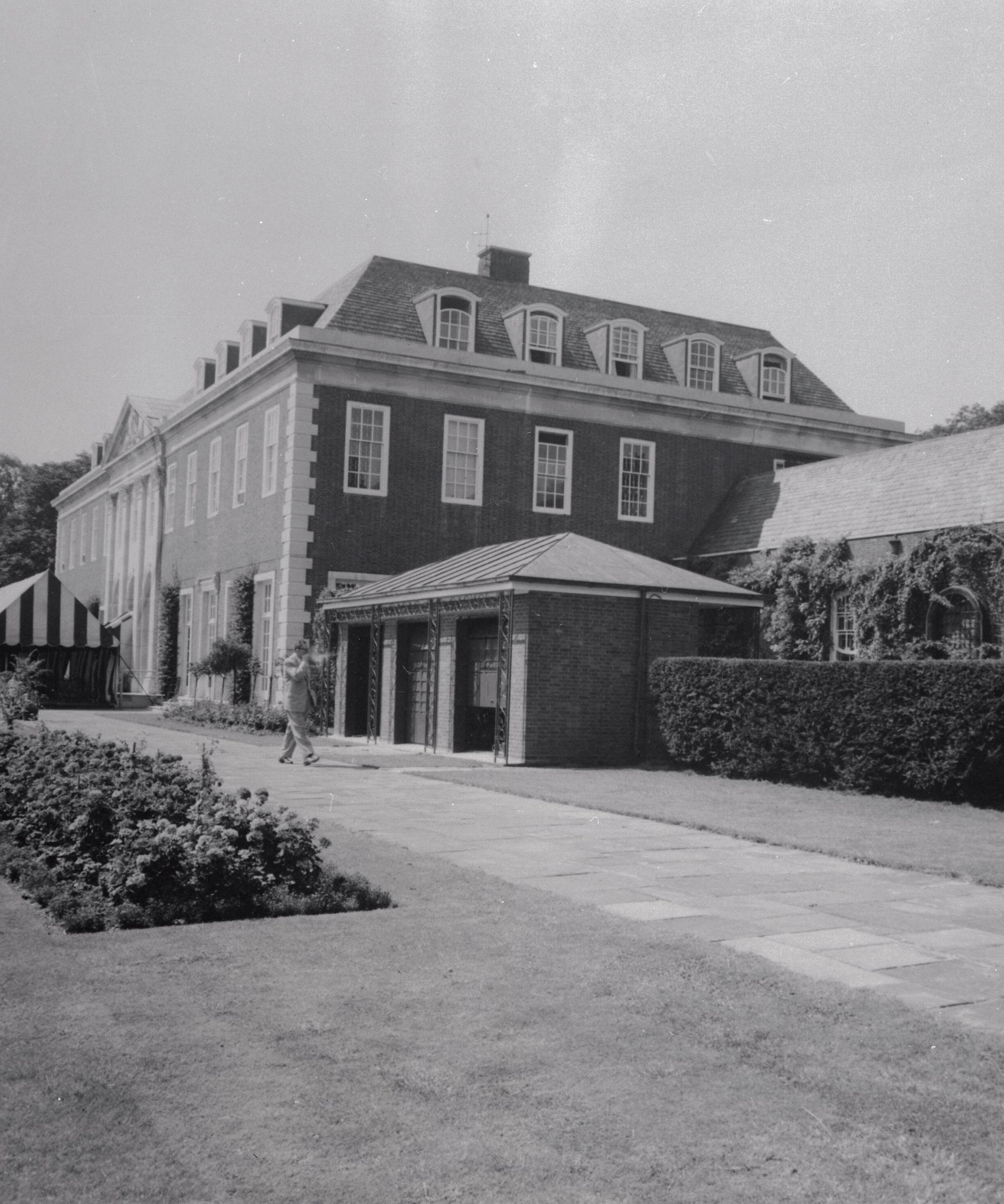Winfield House exterior