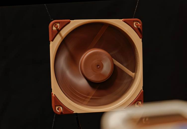 PC Fan Faceoff: Arctic P12 Pro vs Noctua NF-A12x25 G2