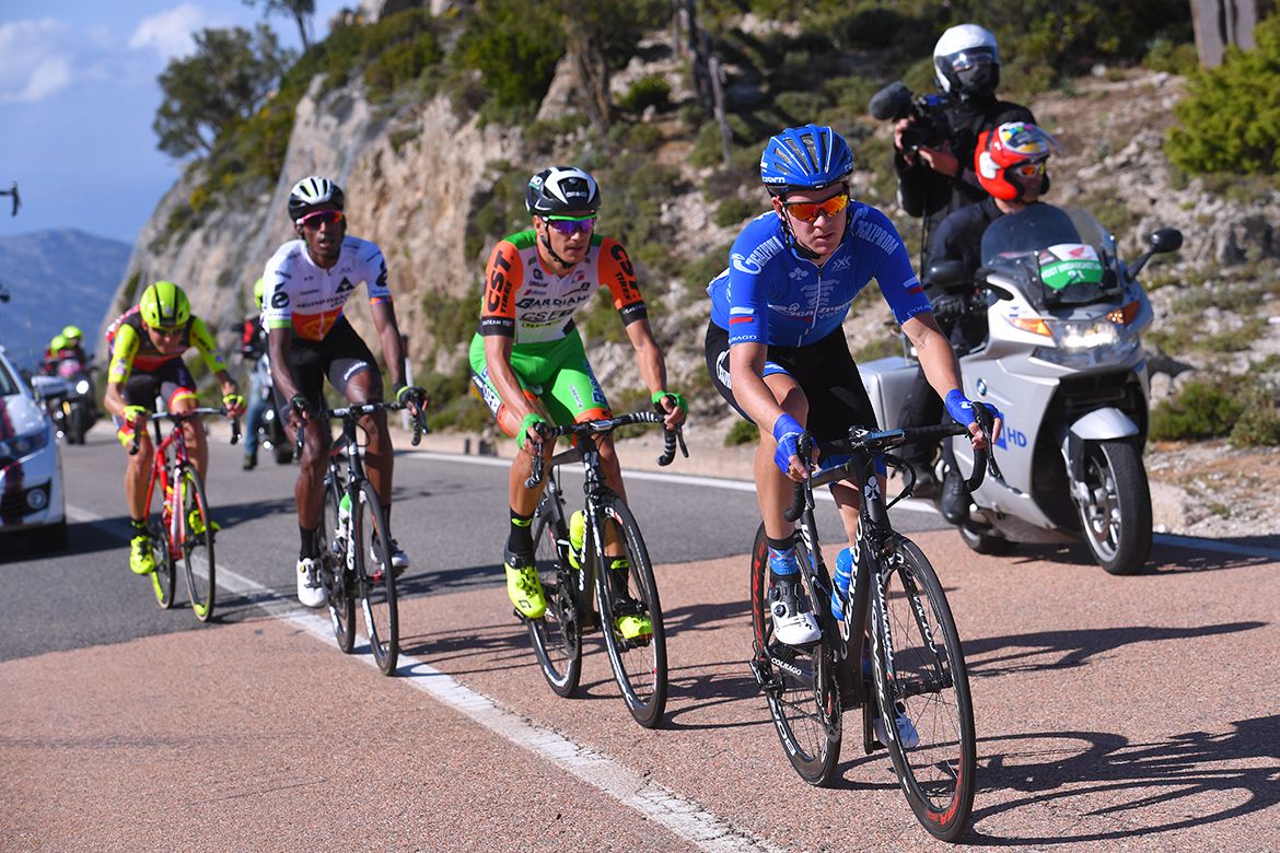 Breakers up the road at the Giro d'Italia