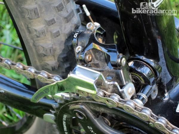 The SRAM X9 front derailleur mounts directly to the swingarm.