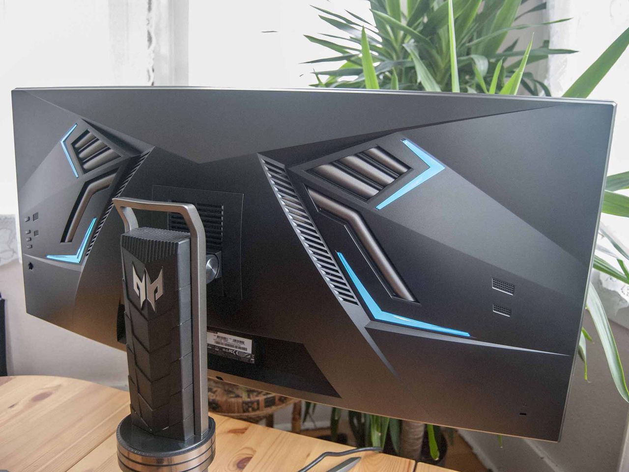 Acer Predator X35 rear style