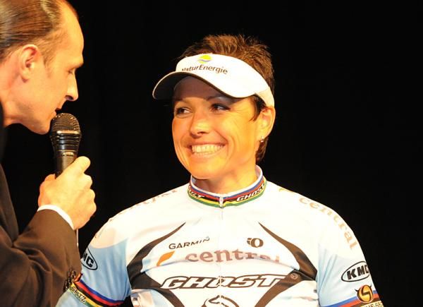 Sabine Spitz in an interview with Aldiana moderator Emanuelle De Risio.