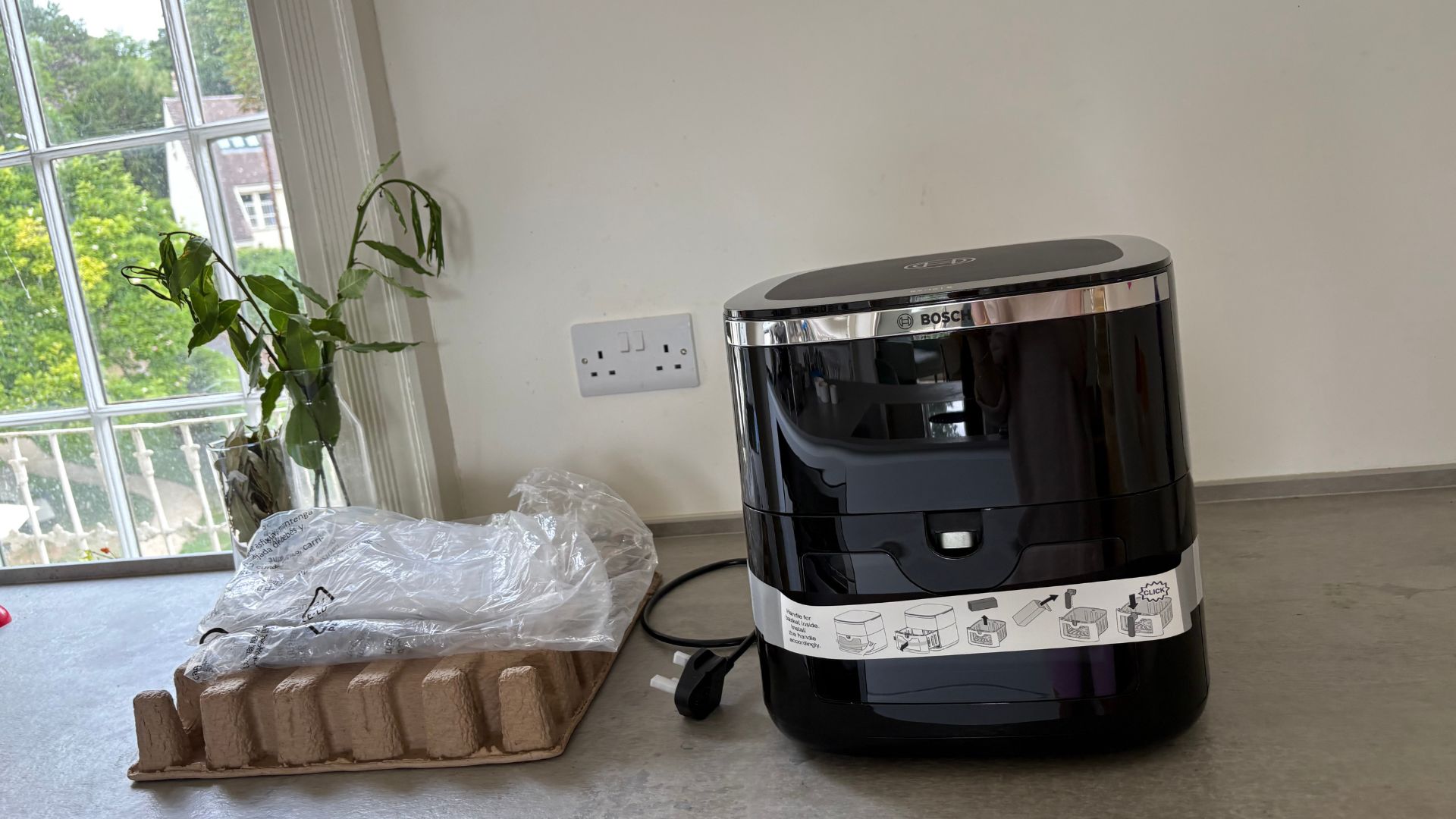 Bosch Series 6 Air Fryer unboxed